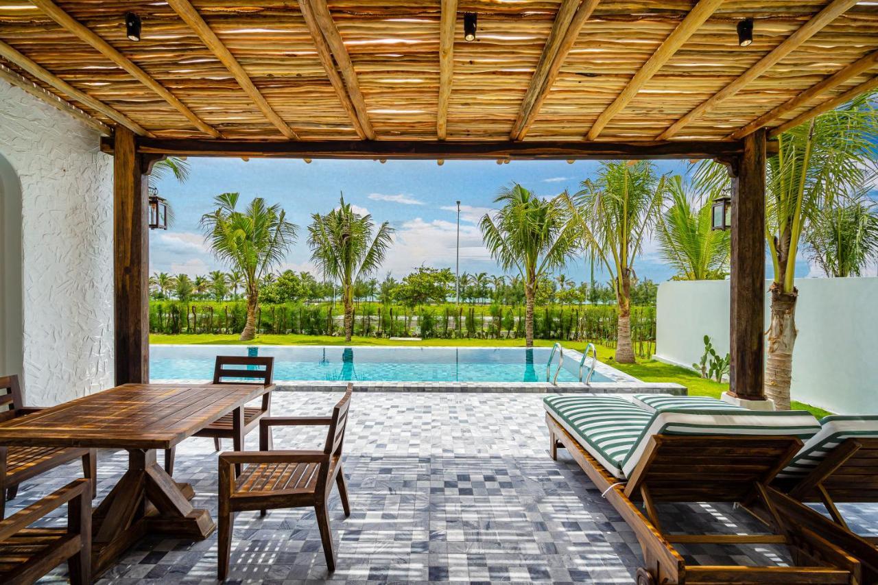 Stelia Beach Resort Tuy Hoa Bagian luar foto